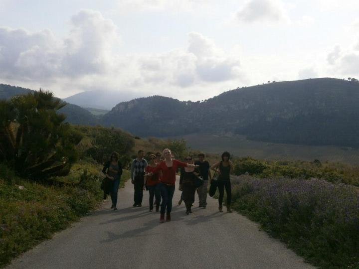 30545_513323355390913_2018898458_n