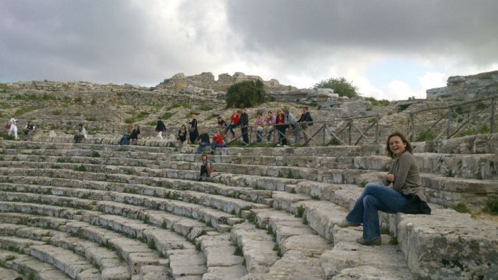 420674_10152718530080018_1672067857_n