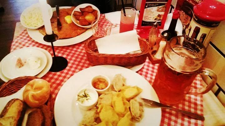 12642670_10208780553573656_597385274089558301_n