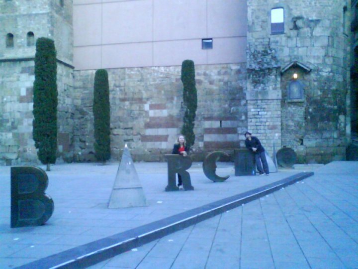 550157_4020739759358_160612139_n