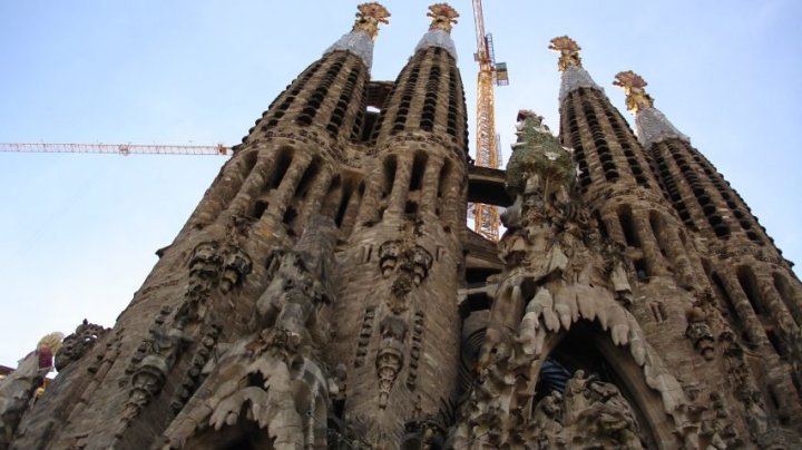 sagrada-familia-news_dezeen_hero-3-852x479