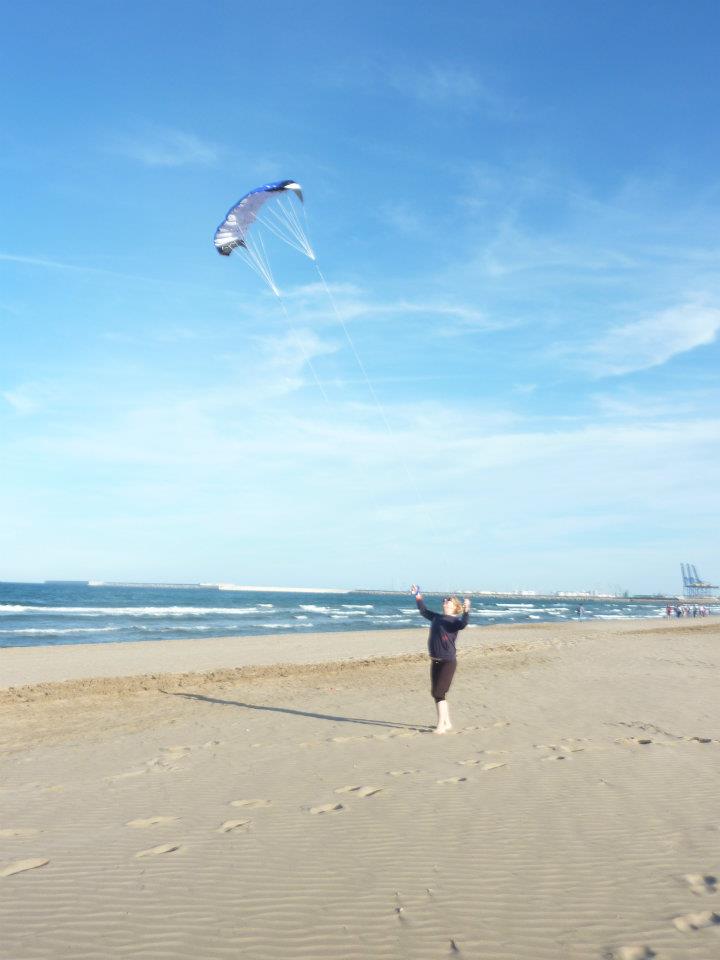 550169_4020438791834_357654983_n