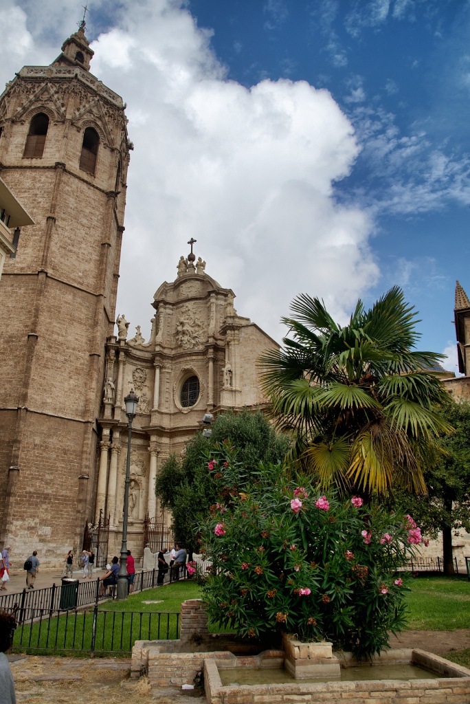 Valencia-Cathedral-and-Torre-del-Micalet-Spain
